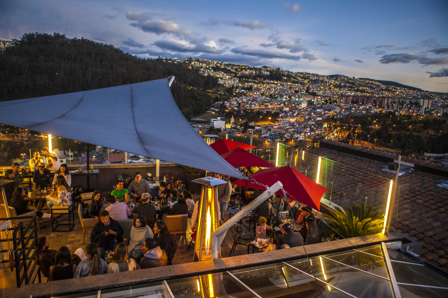 8-HOTEL MAMA CUCHARA-EL SANTO QUE DA MARIDO ROOFTOP BAR EVENT Mama Cuchara rooftop at Night Quito Ecuador